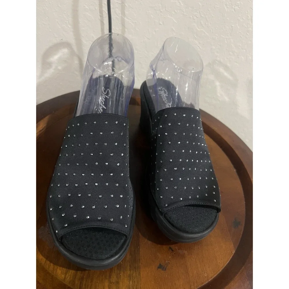 Skechers parallel wedge